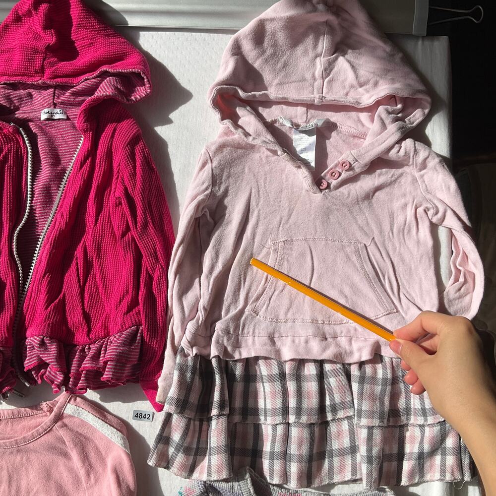 Circo Bundle of Clothes Baby Girl 18M Pink Gray T-shirts Full-zip Jacket Pj Set - Picture 4 of 12